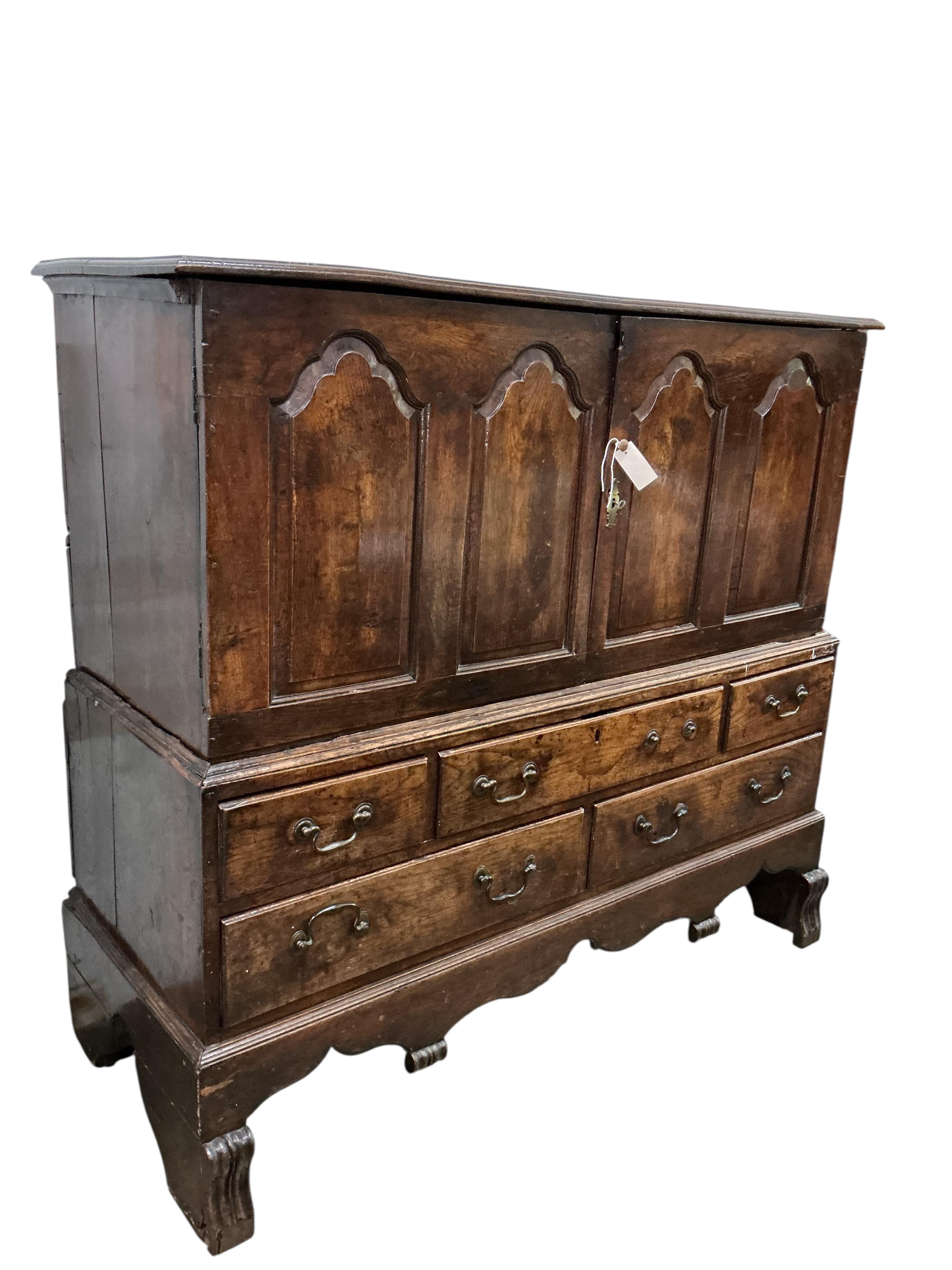An 18th century oak mule chest (adapted), width 138cm, depth 54cm, height 131cm